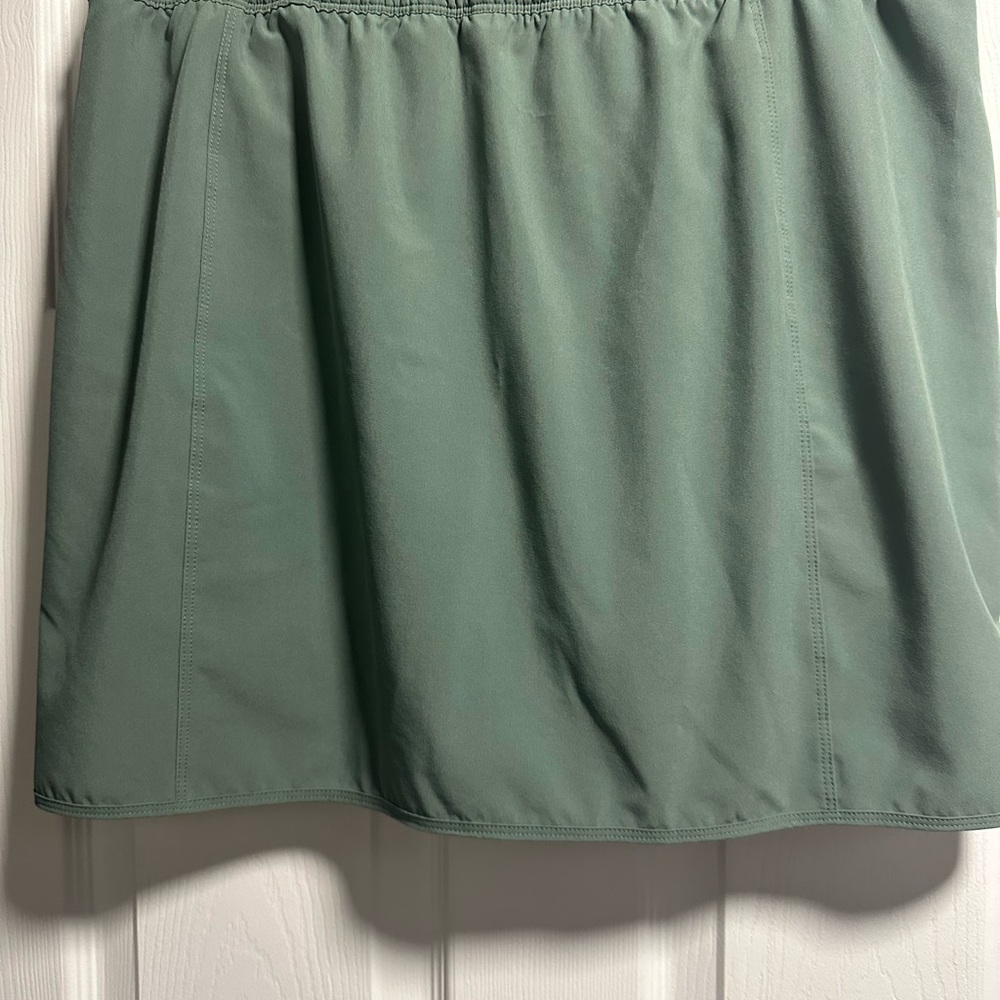Patagonia Green Athletic Skirt with Drawstring - Picture 2 of 5